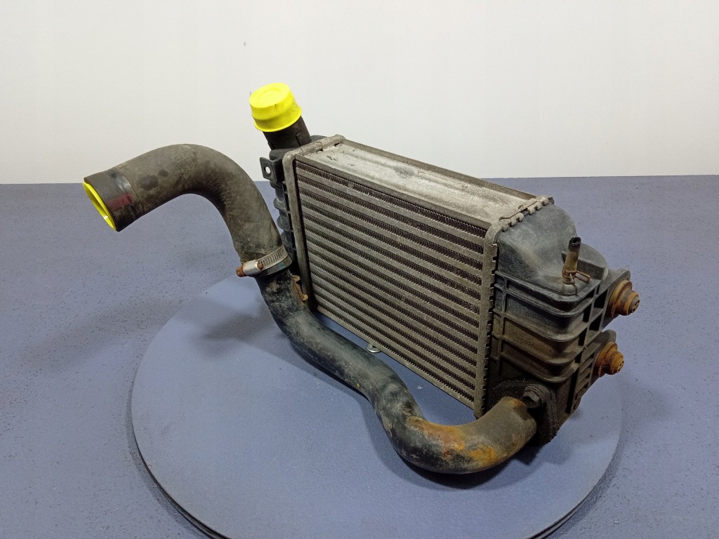 Toyota yaris 2 1.4 d-4d радіатор інтеркулер jd127000-0620 Недорого