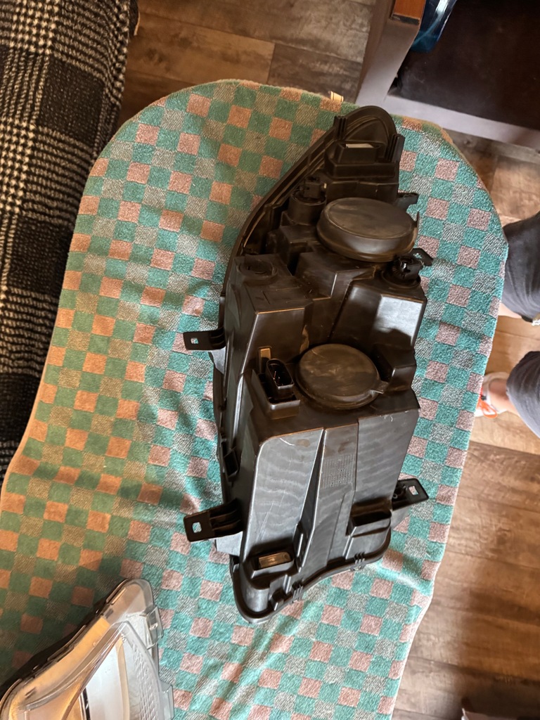 фото №14, Mercedes sprinter 907 910 лампы передние оригинальные