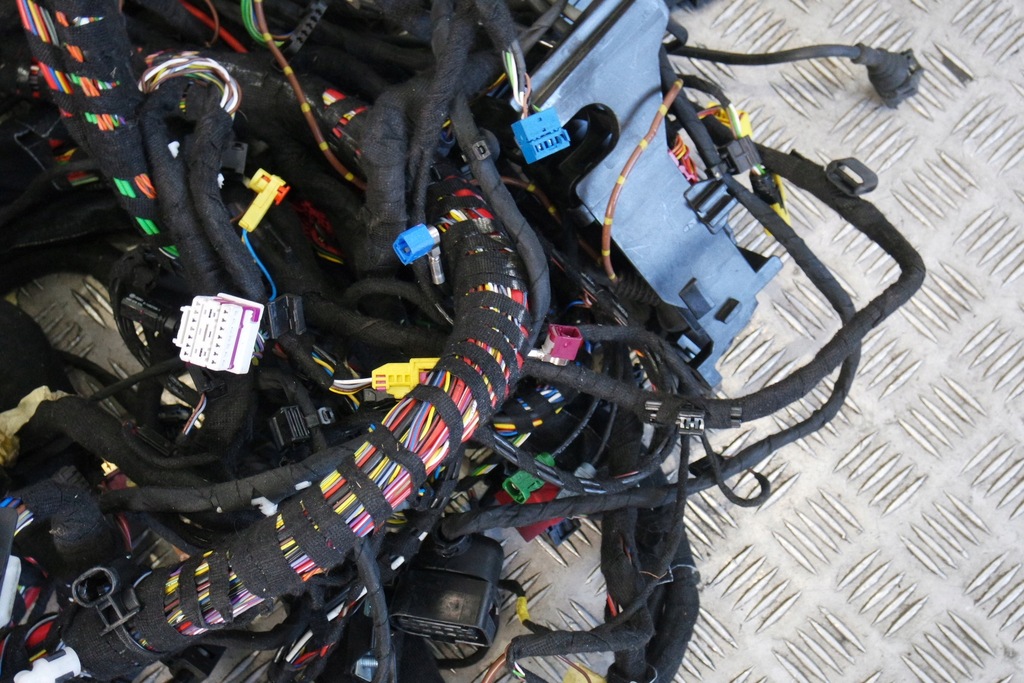 фото №5, Электропроводка внутренняя audi a8 d4 4h 3.0tdi nr95