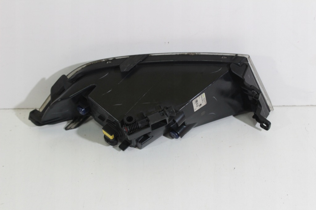 фото №4, Противотуманная фара левый перед skoda fabia 3 iii lift 6v0941699a полный