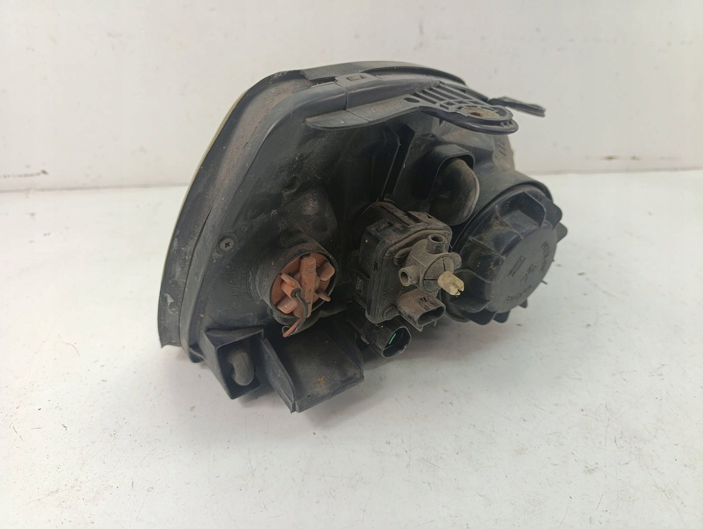 фото №7, Hyundai santa fe i фара лампа перед левая europa