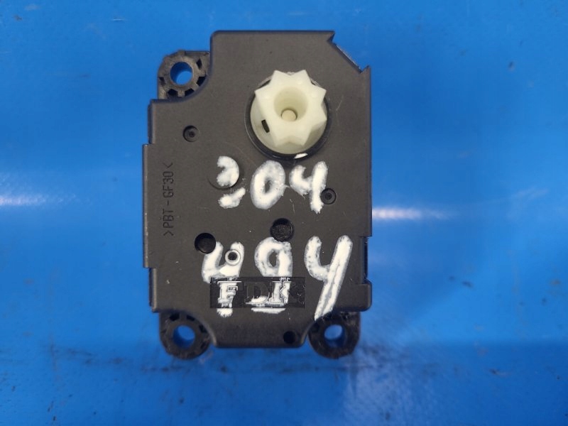 Купити Моторчик кришки обдув 64113422658 mini cooper s r57 09-15