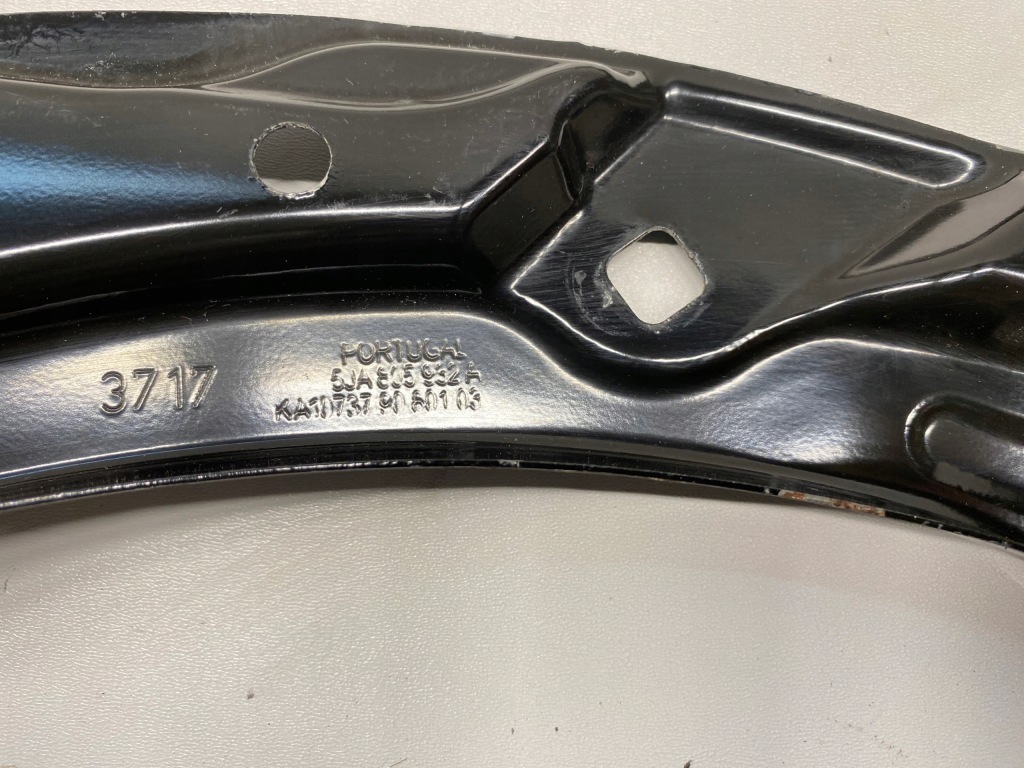 фото №4, Кронштейн лампи поперечина праве skoda rapid 5ja 12