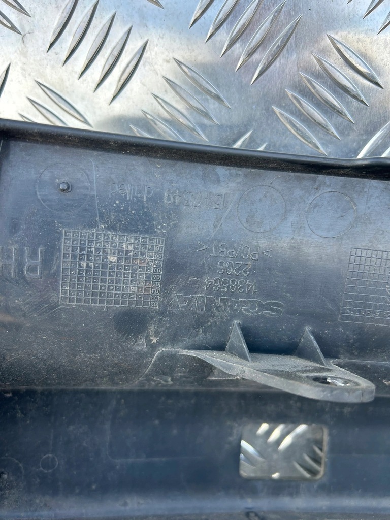 фото №3, Корпус панель фари лампи фара правий scania r