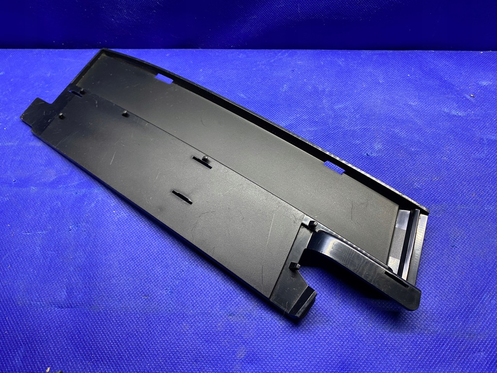 фото №9, Audi q7 4l передняя правая заглушка бампера решётка решётка радиатора перед 4l0807796