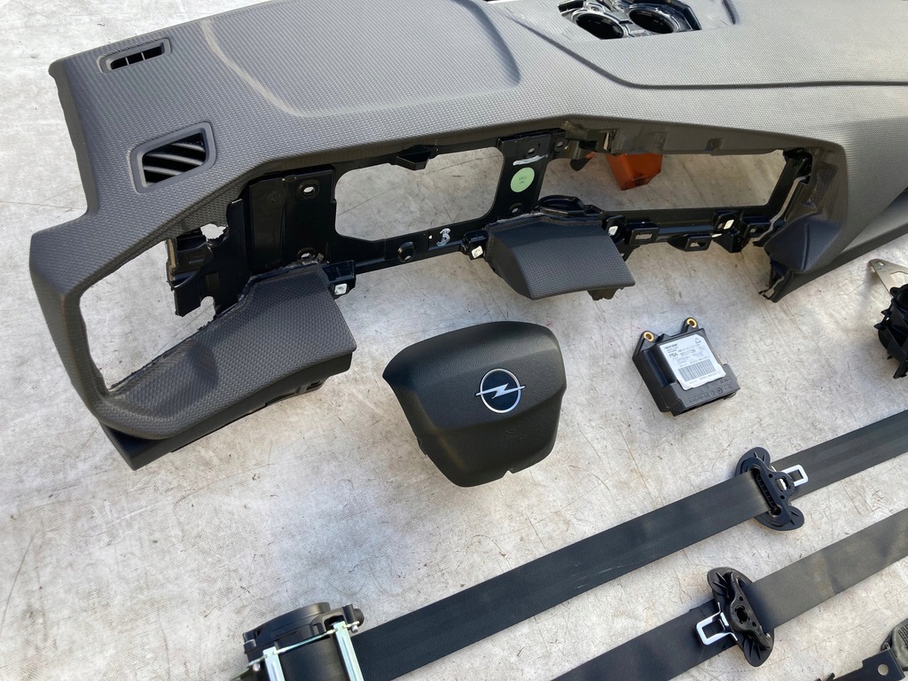 фото №5, Opel astra l 6 vi приборная панель приборная панель консоль подушки безопасности