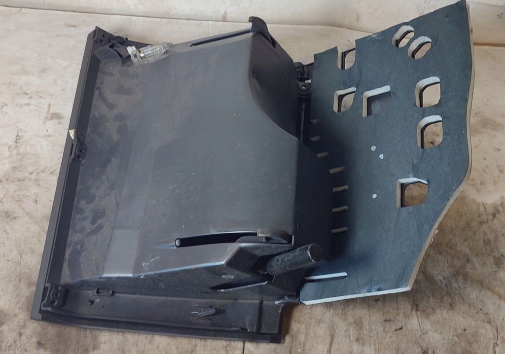 фото №8, Opel vectra c 02r бардачок пассажира 9181311 eu