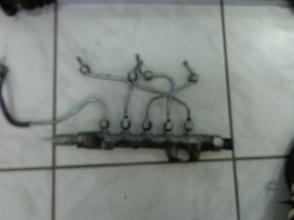 фото №1, Mazda 6 gh 2007- молдинг впрыскная 2.2 дизель r2aa