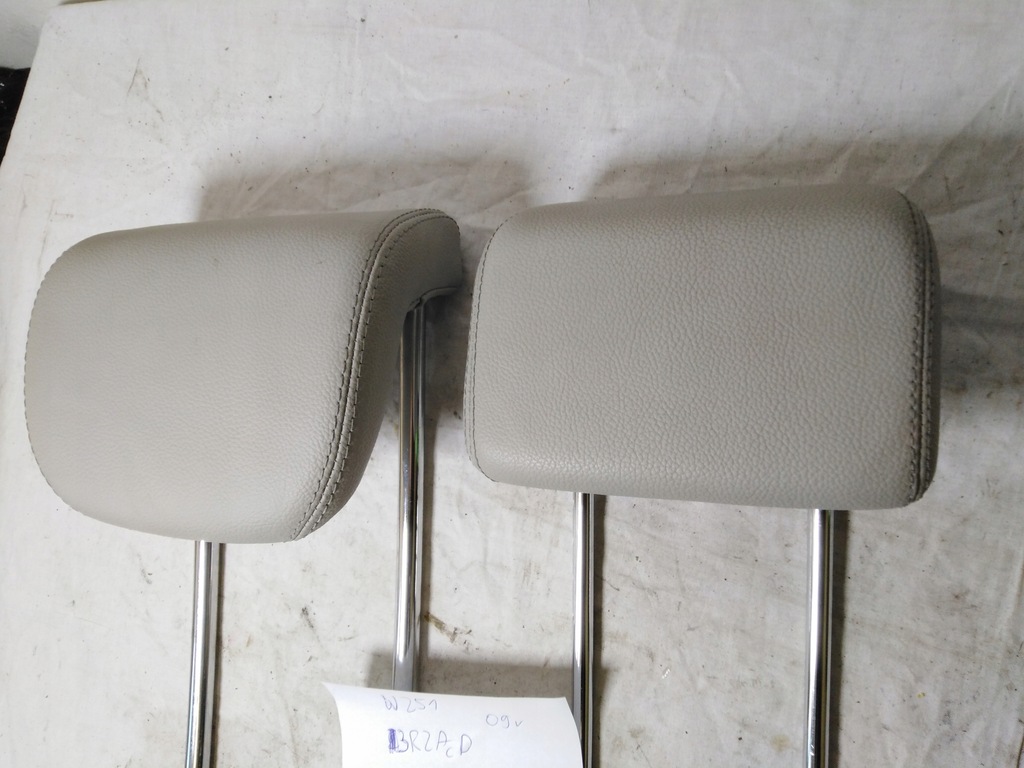 фото №3, Mercedes r w251 подголовник задняя 3 ряд 09r