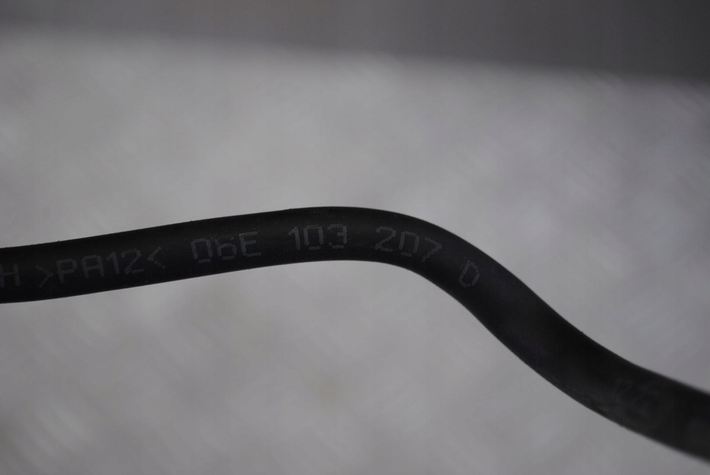 фото №5, Шланг вакууму 06e103207d audi a6 c6