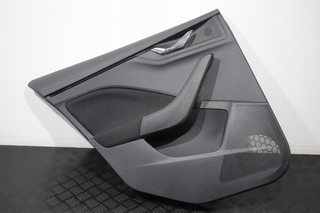 фото №1, Обшивка обивка дверь левый задняя skoda scala 657