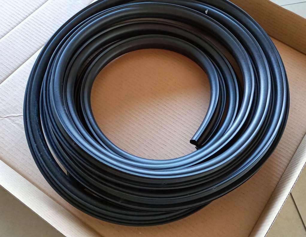 фото №1, Nowa прокладка do ніша двері передніх перед l/p renault master 2 ii 3 iii