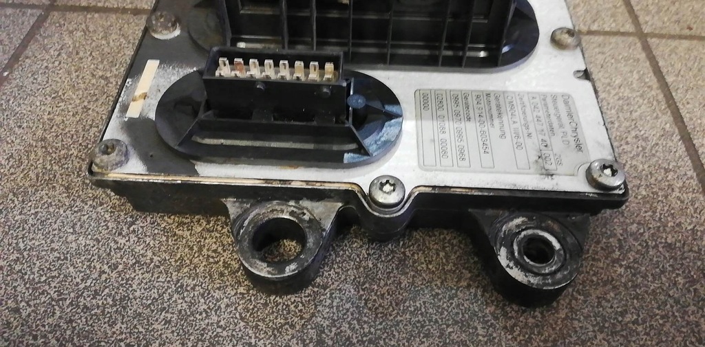 фото №9, Mercedes atego vario 813 бортовой компьютер 003 446 30 40