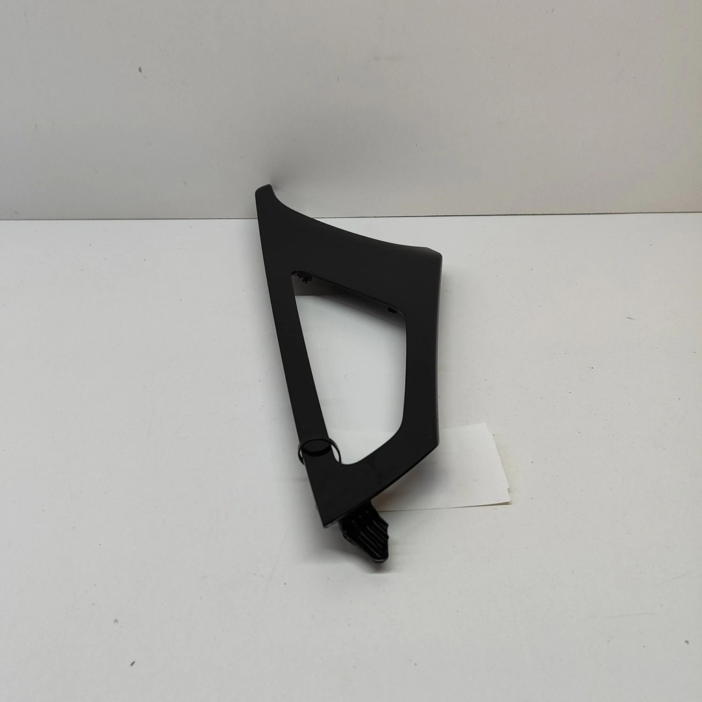 фото №6, Audi q4 sportback e-tron 2022 левая сторона обшивки / обшивка дверь передних