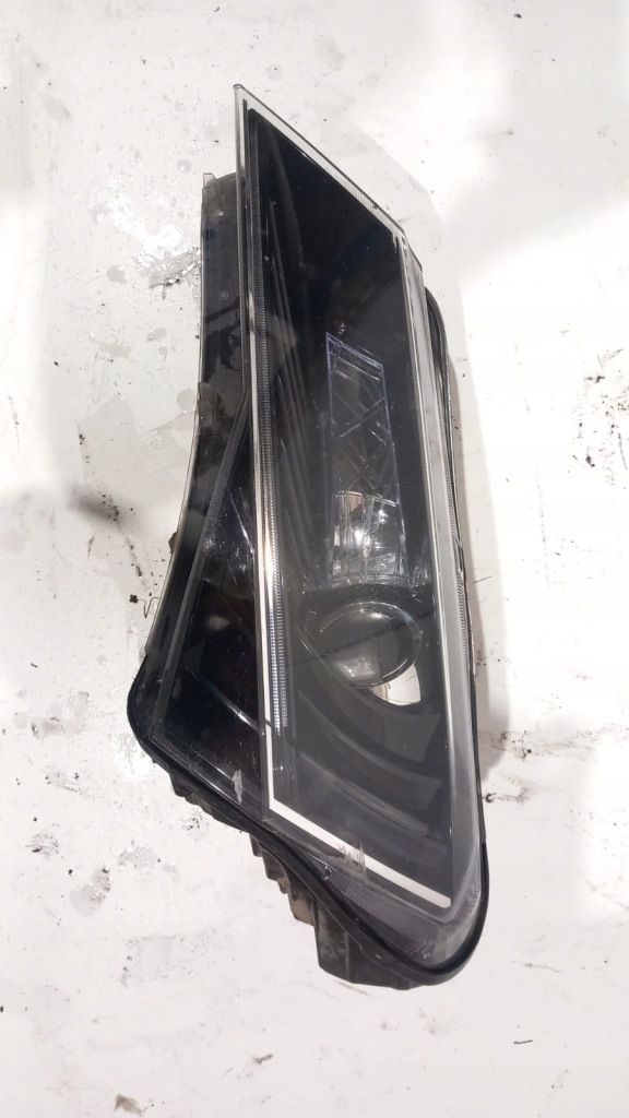 Купити Фара ліва superb 3 bi-xenon led