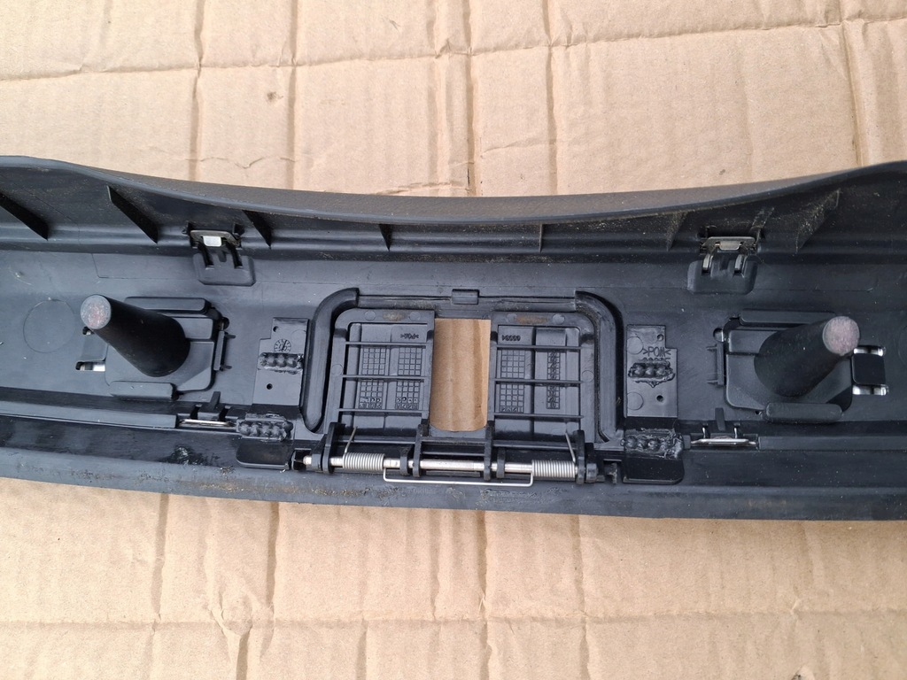 фото №8, Молдинг накладка захист поріг багажника audi a4 b6 avant kombi 8e9864483