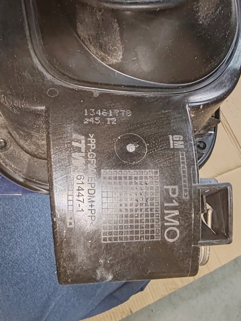 Крышка заливной топлива дизель 1.5 hdi 13461778 z23a opel crossland x 17- с Разборки