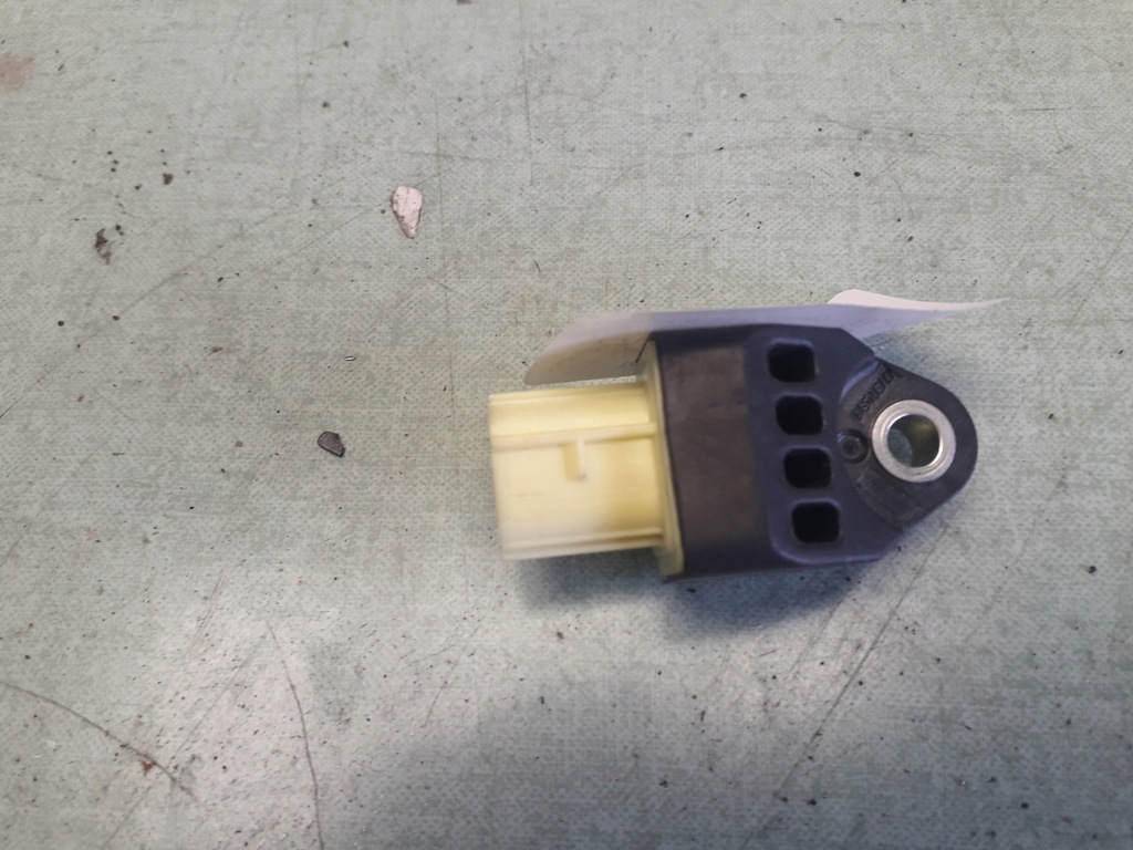 фото №1, Toyota auris ii датчик ударний