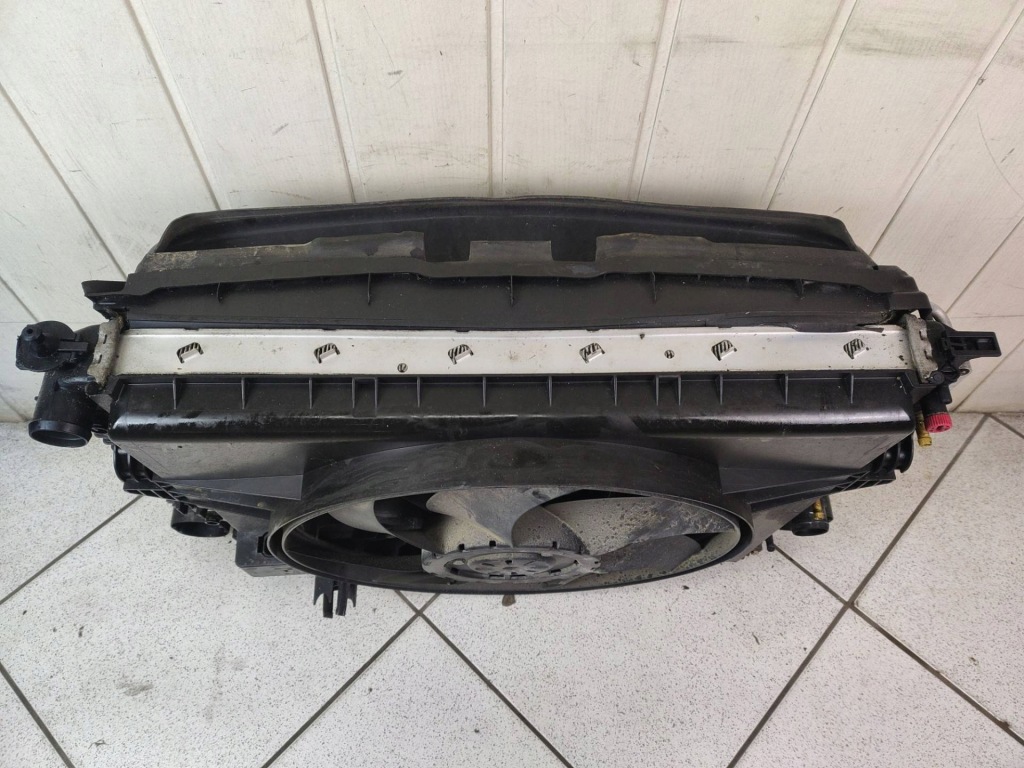 Комплект радіатор mercedes-benz m-class w164 facelift 2010 a1645000593 Зі Шроту