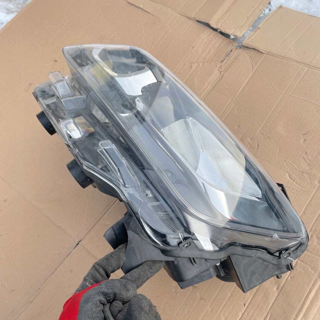 Toyota proace 16- лампа ліва перед фара лівий передній 73278187 в Україні