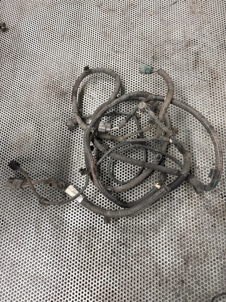 фото №1, Електропроводка trafic iii 241109206r