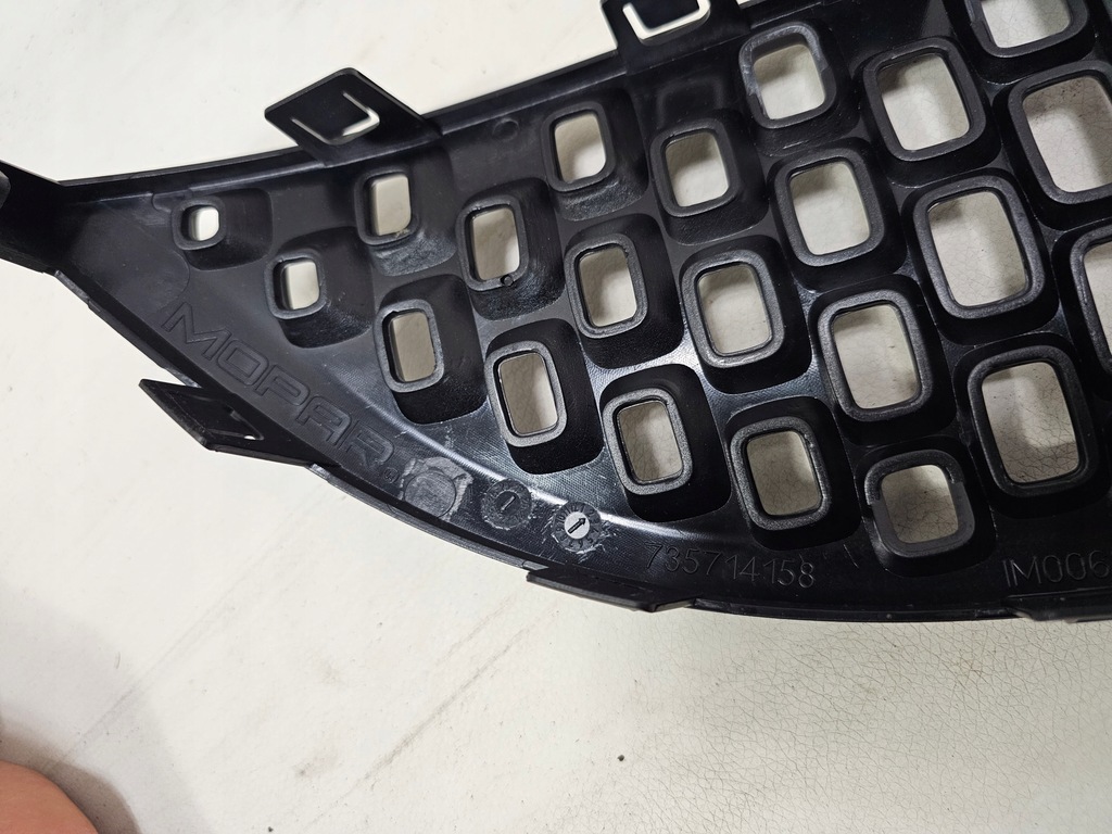 фото №11, Решётка нижняя бампера перед fiat 500 электрик nowa