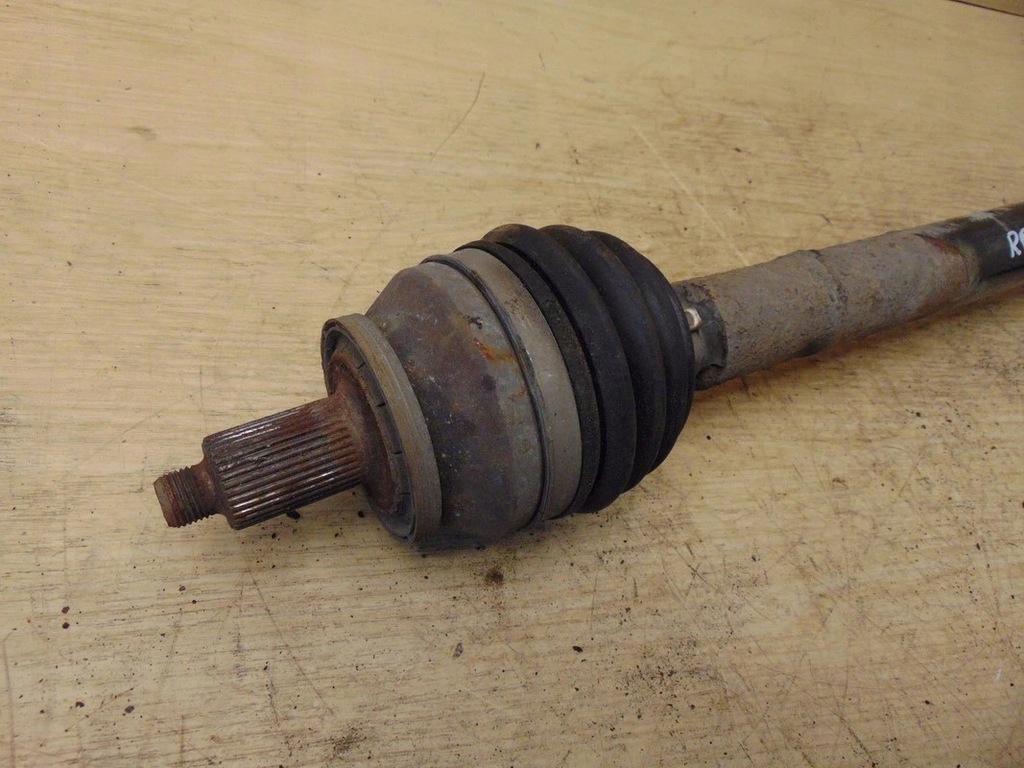 фото №3, Приводной вал правая перед skoda roomster 1.9 tdi 101km bsw