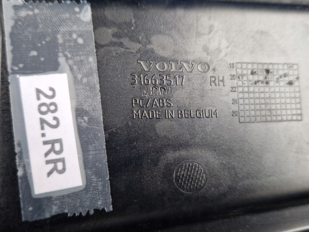 Volvo xc90 2 рестайлинг  r-design решётка заглушка бампера перед правая 31663517 Доставка