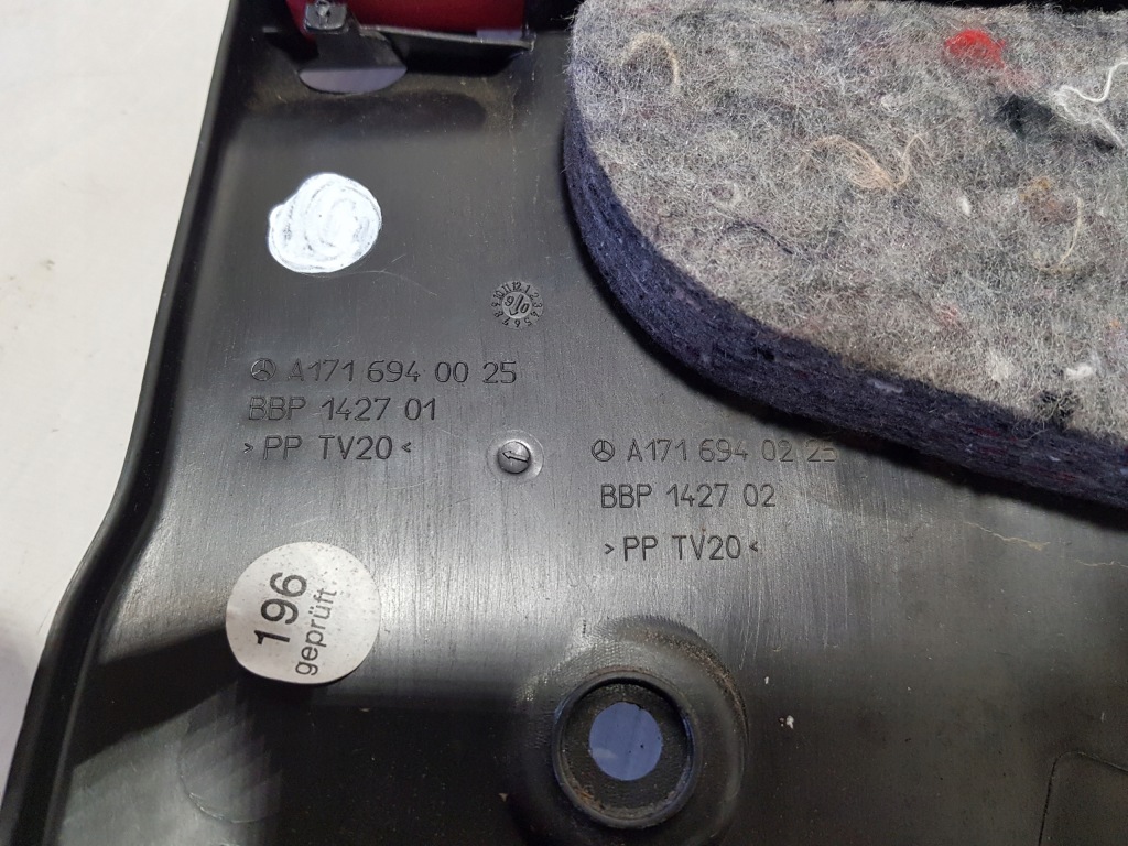 фото №9, Mercedes slk w171 r171 защита накладка кронштейн крышки багажника треугольник