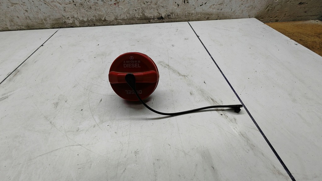 фото №1, Крышка заливной топлива mercedes r klasa ml gl w251 w164 дизель a1644700130