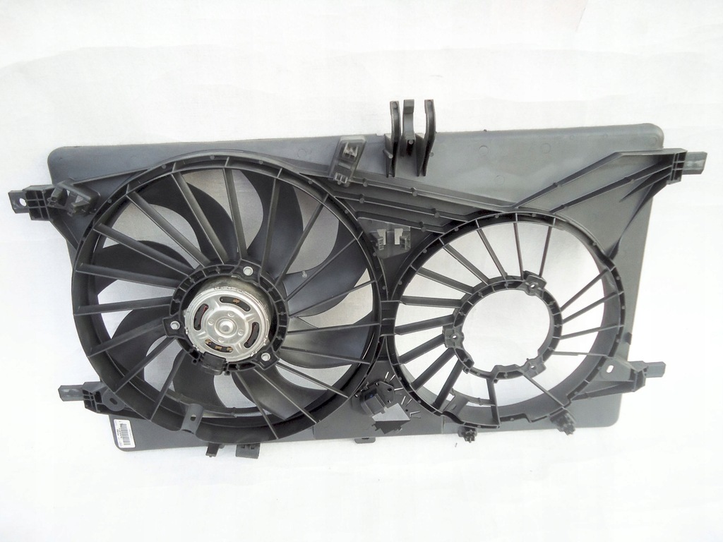 фото №1, Opel movano master 2,3cdi вентилятор корпус