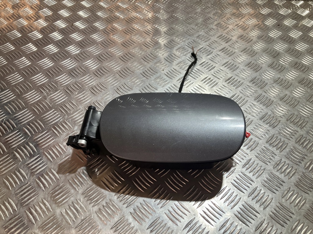 Купити Кришка заливної пального mercedes w238 cabriolet лак 992