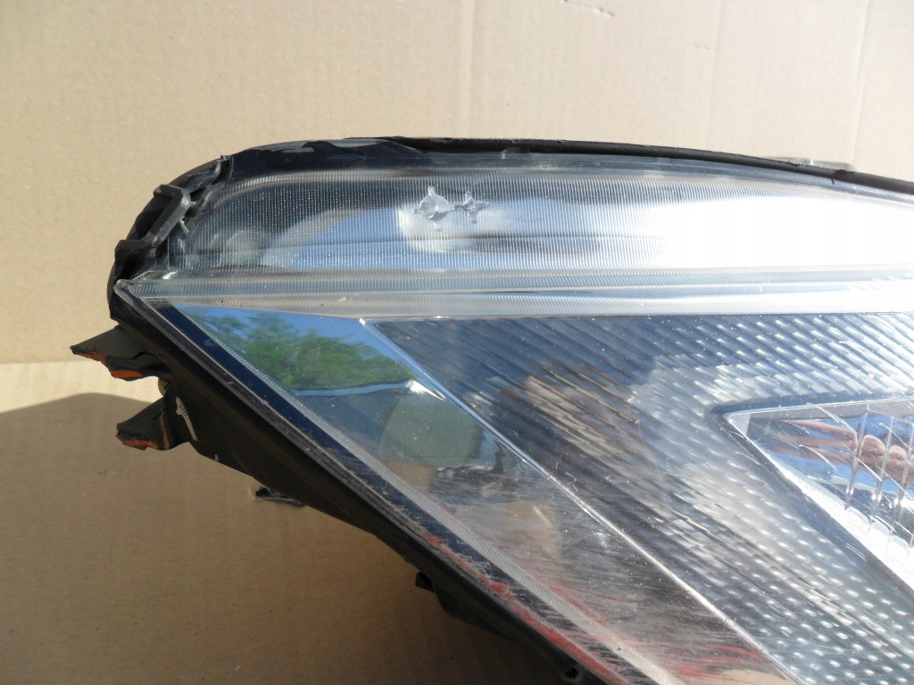Tesla s 2013 фара передняя правый  ксенон led Недорого