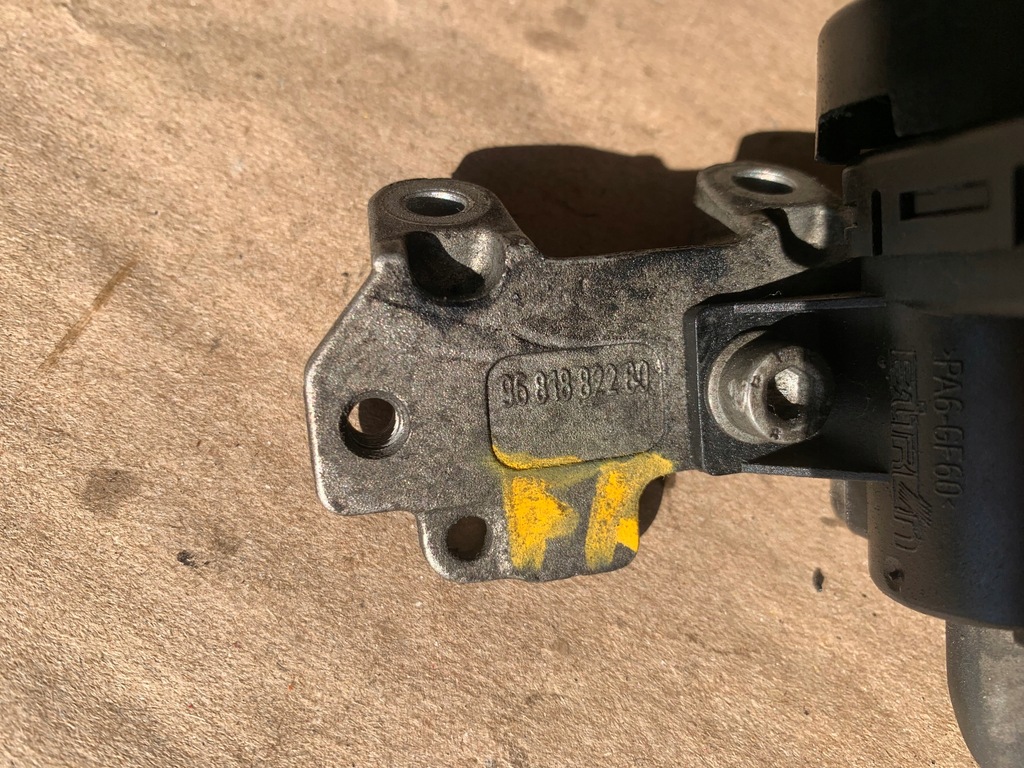 фото №5, Freelander ii jaguar xf кронштейн двигателя 9681882280