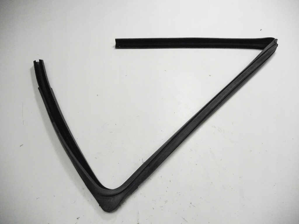 фото №4, Прокладка стекло левый перед renault clio 7701205828