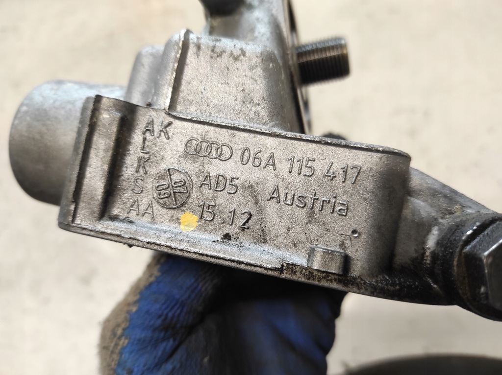 фото №5, Vw golf v plus 05- 1.6 основа фільтра оливи 06a115417