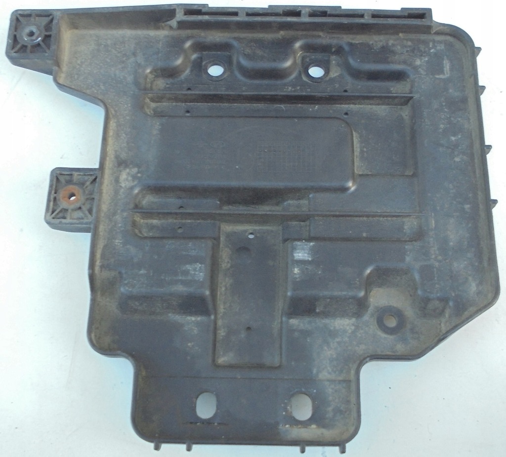 фото №1, Hyundai i20 11 r основание аккумулятор