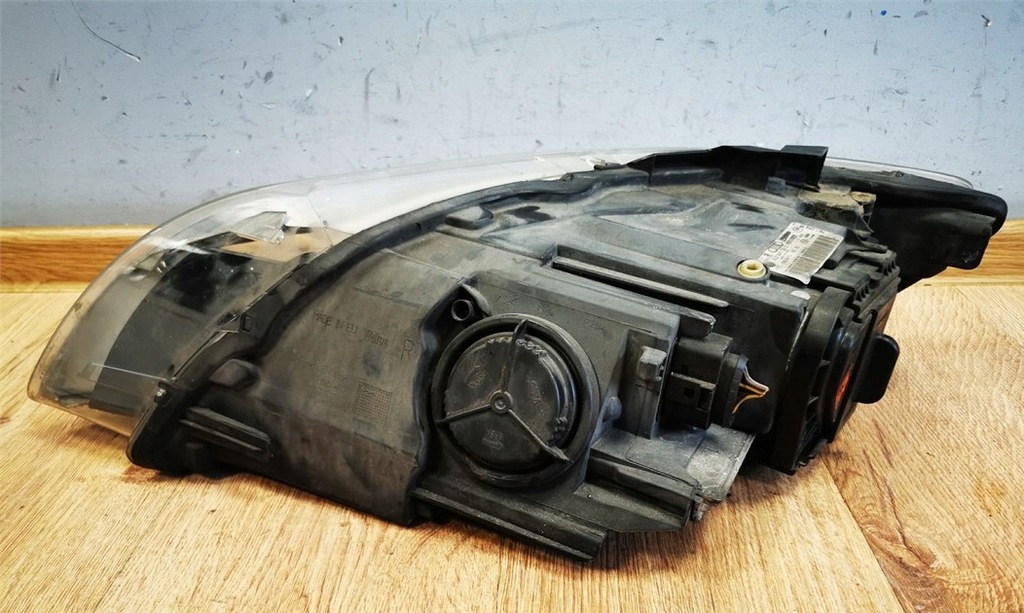 фото №9, Audi q7 4l 05-10 лампа права перед ксенон anglik комплектна