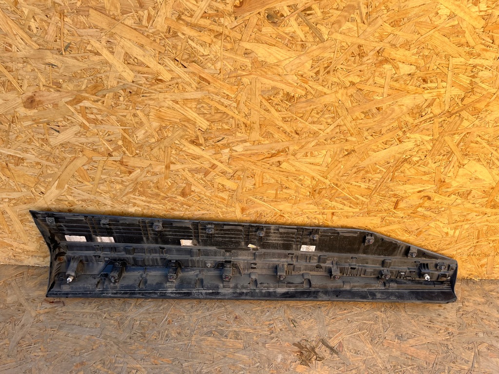 фото №12, Hyundai ioniq 5 v 21- молдинг дверь передняя перед левая