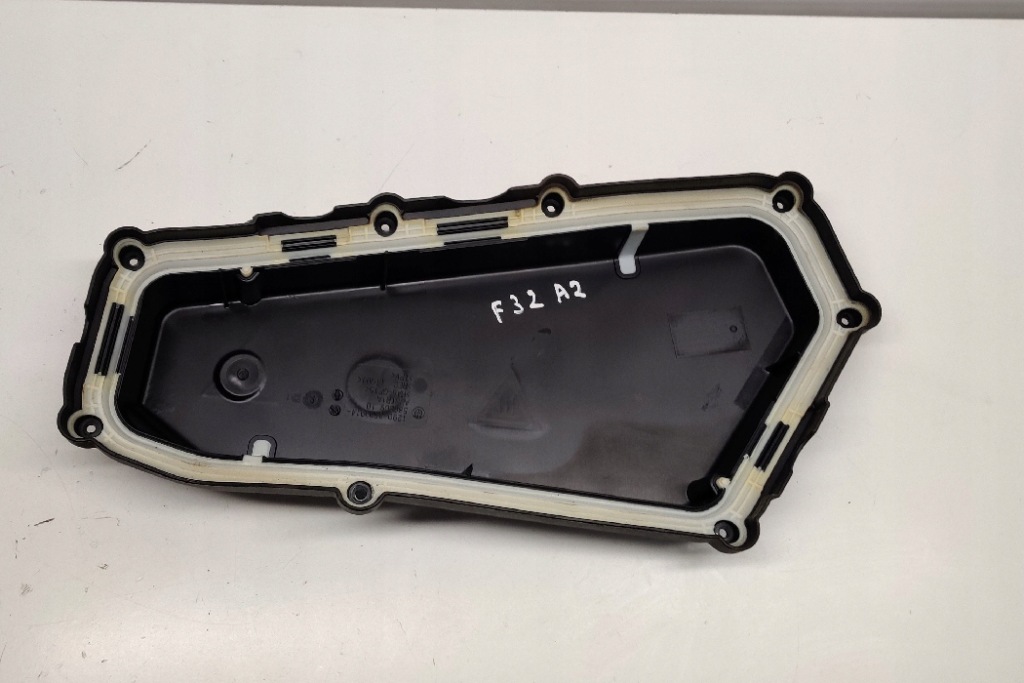 фото №11, Крышка коробка предохранителей bmw 4 coupe f32, f82 8509914 2.0l дизель