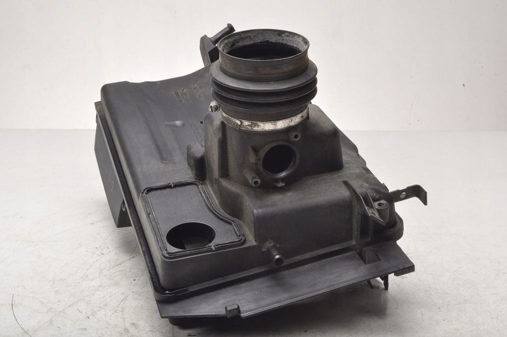 фото №6, Volvo s40 v50 корпус фільтра повітря 30677532