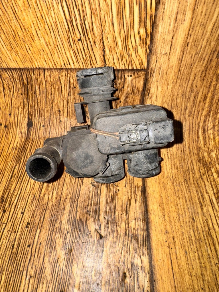 фото №1, Mercedes w211 клапан отопителя wody