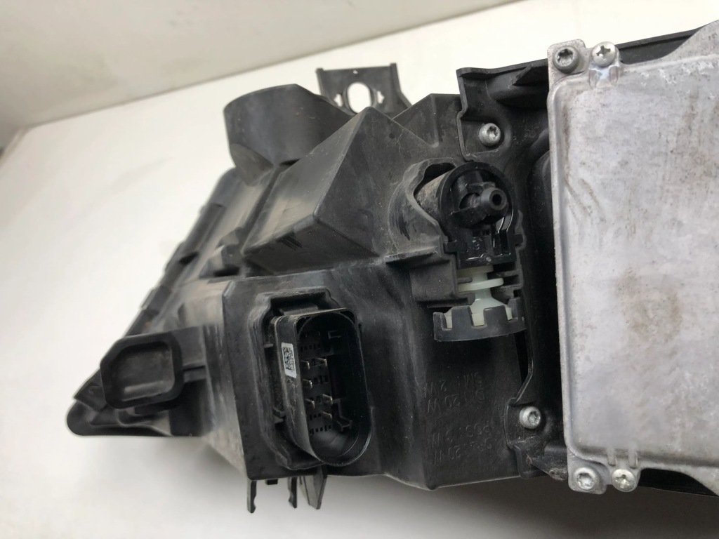 2018 audi sq7 фара 4m0941033 в Украине