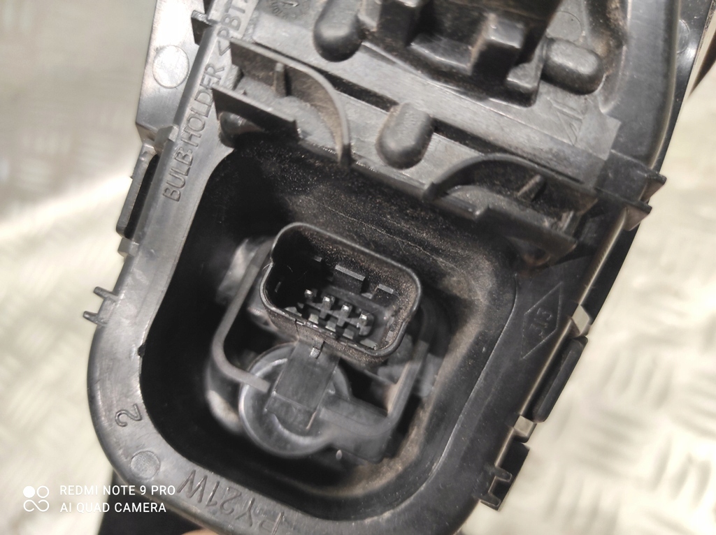 фото №9, Лампа левая задняя задняя renault clio iv хэтчбек