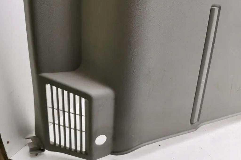 фото №8, Права оббивка багажника chrysler grand voyager v rt 1hw38ees3af 2.8l