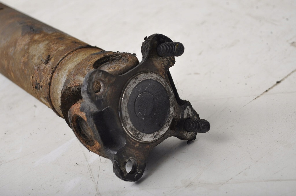 фото №10, Bmw 6 e24 635 3.5 wał приводной