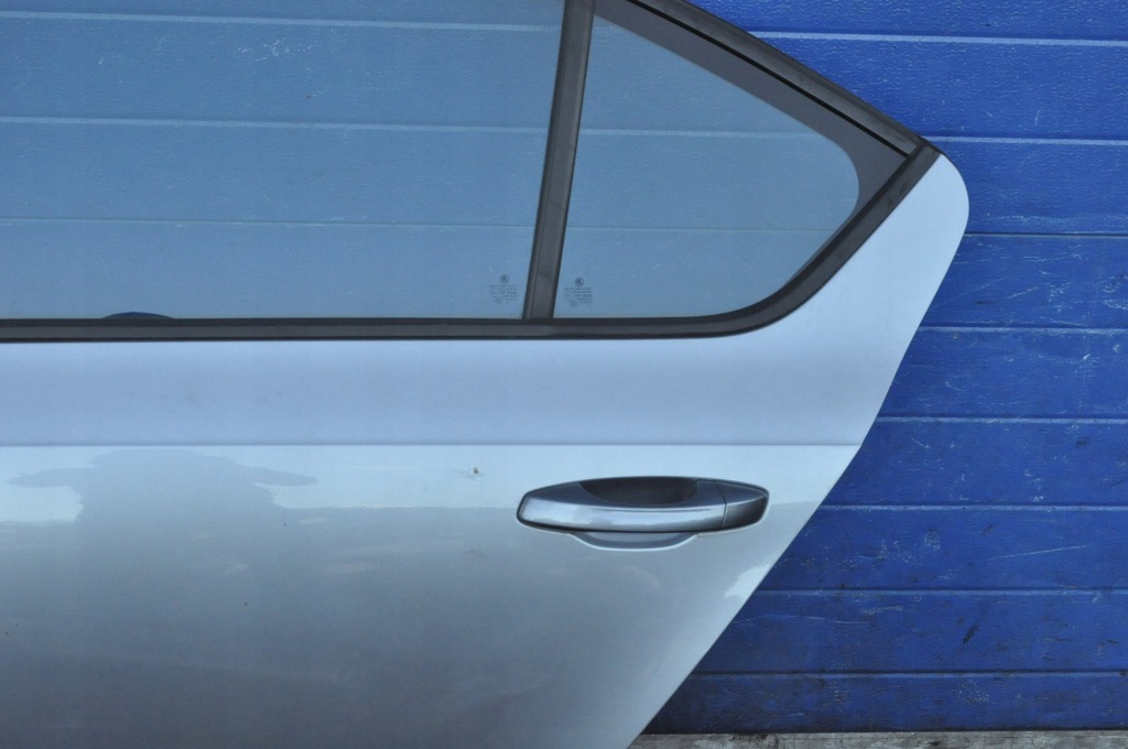 фото №3, Skoda octavia iii дверь левый задняя задние hb 5d liftback