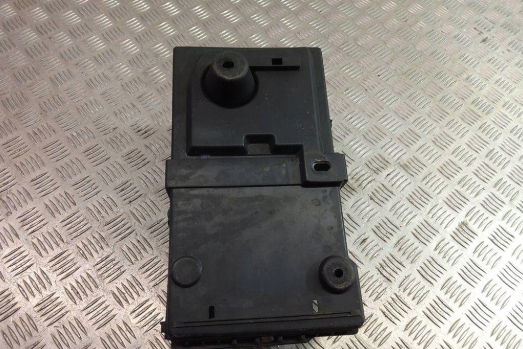 фото №10, Основание аккумулятор ford c-max ii van am5110723d 1.6l дизель 2015