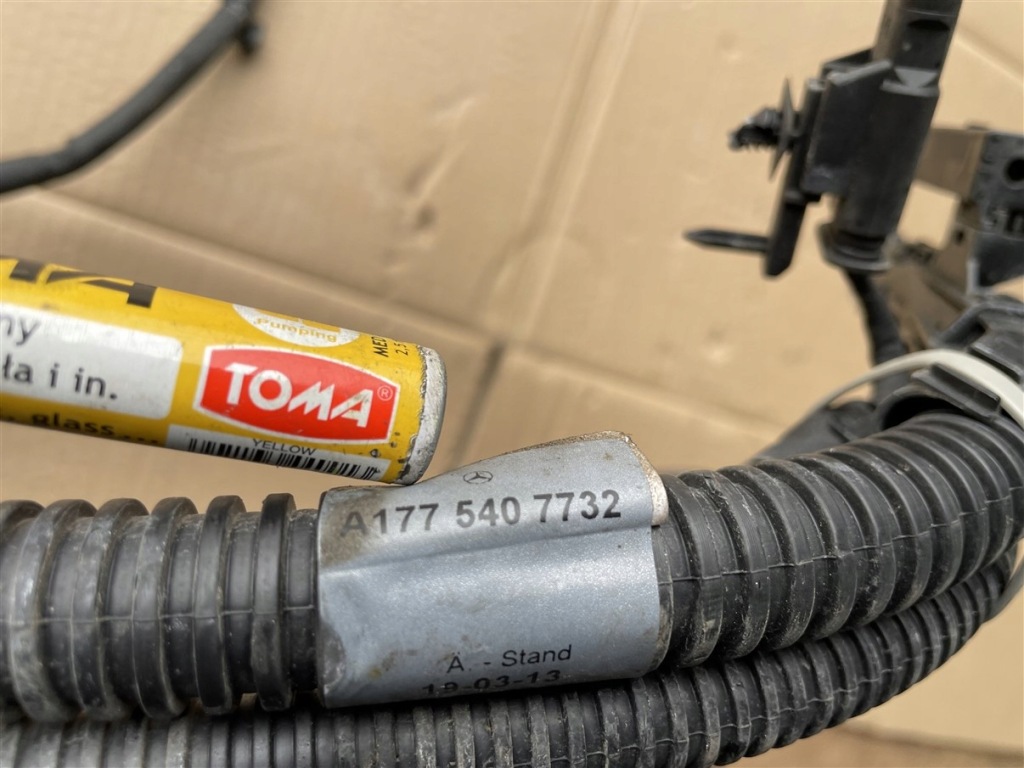 Шланг массовый аккумулятор 2.0 cdi a1775407732 mercedes cla w118 118 в Украине