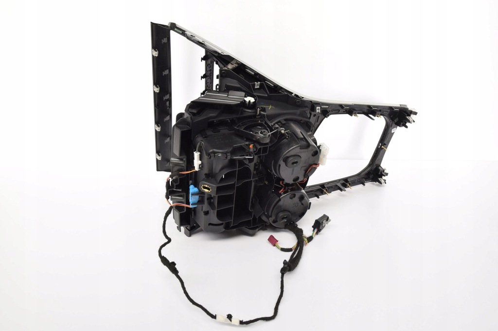 фото №12, Туннель кружки подлокотник консоль bmw 8 g14 g15 g16